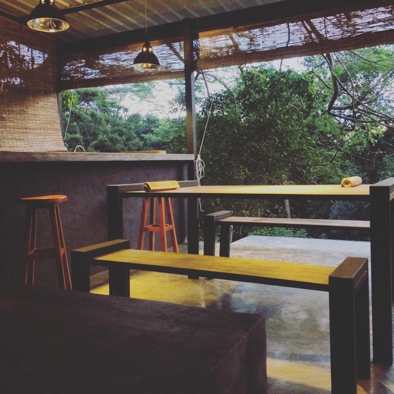 The Country House Chalets Galle Bagian luar foto