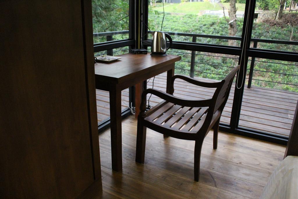 The Country House Chalets Galle Bagian luar foto