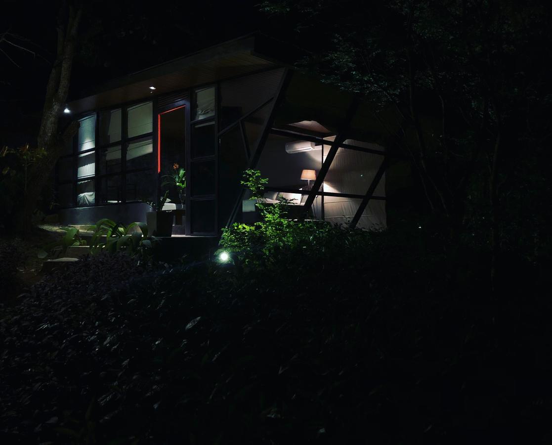 The Country House Chalets Galle Bagian luar foto
